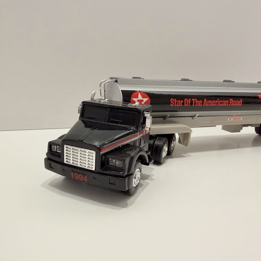Vintage Texaco 1994 Toy Tanker Truck LIGHT SOUND 1st in SERIES In Box - Picture 5 of 7